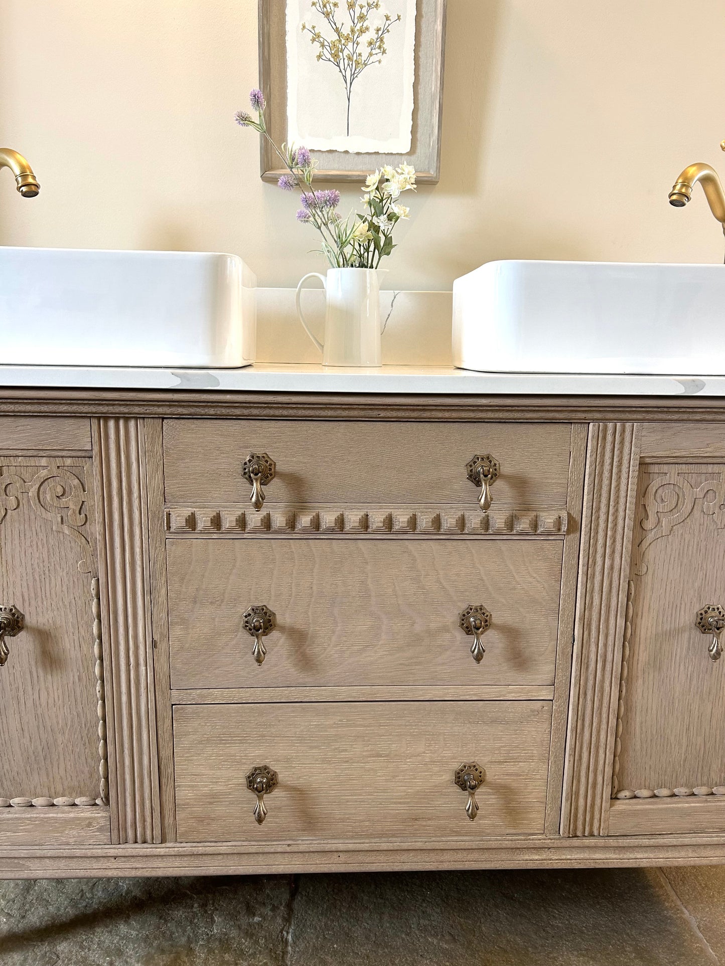 Large Double Vanity Sink Unit.