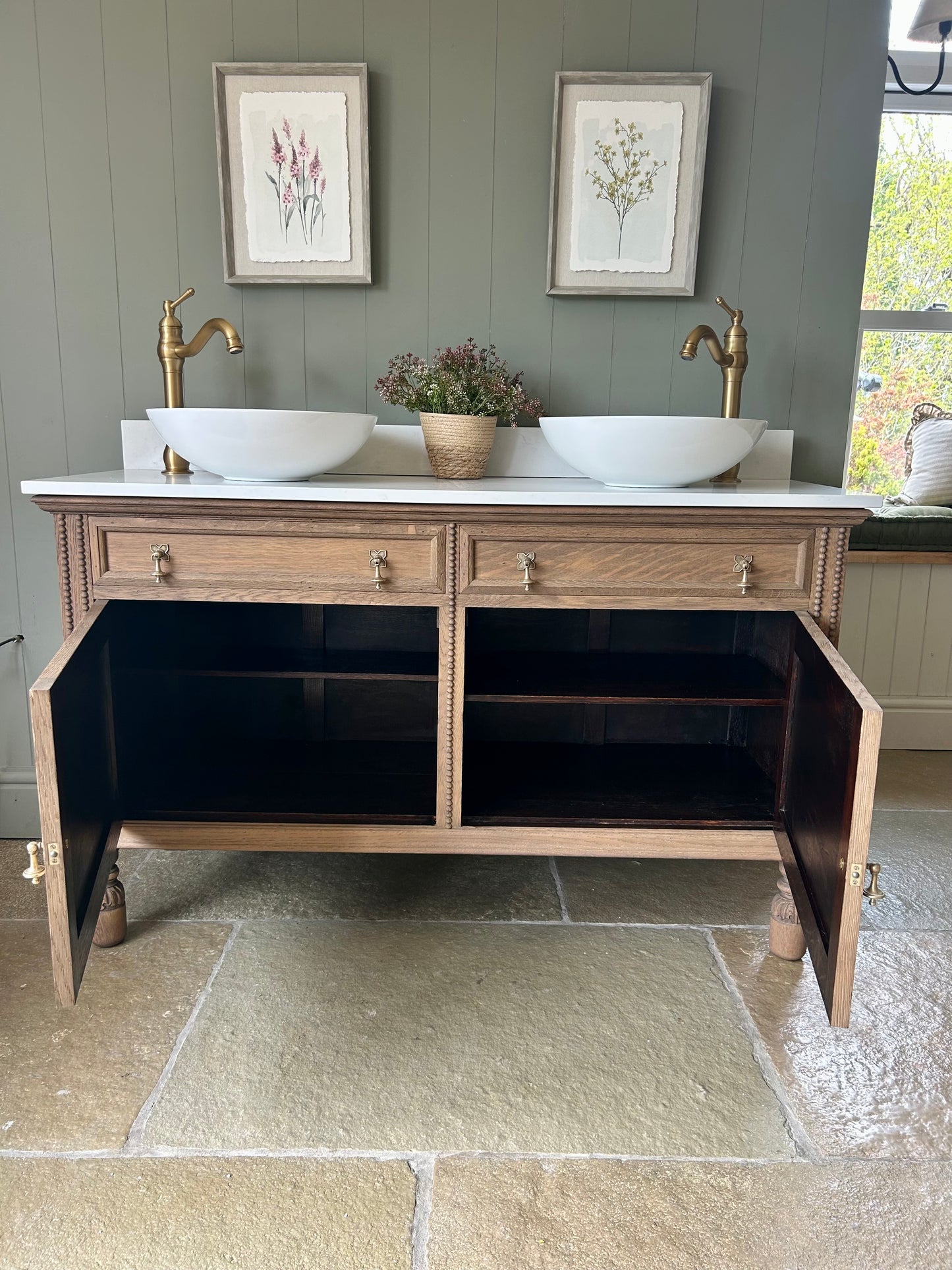 Vintage Double Vanity Sink, Quartz top, Upstand and two countertop basins. (139cm wide)