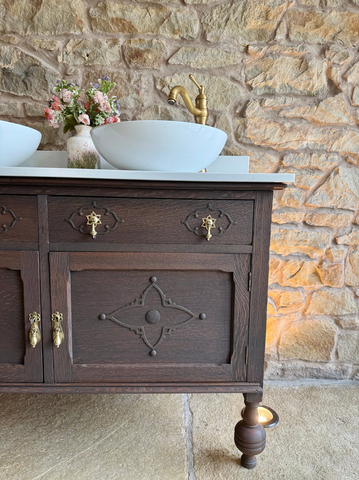Classic Dark Oak Vintage Vanity Sink Unit, Quartz Top, Upstand and Basins (124cm wide)