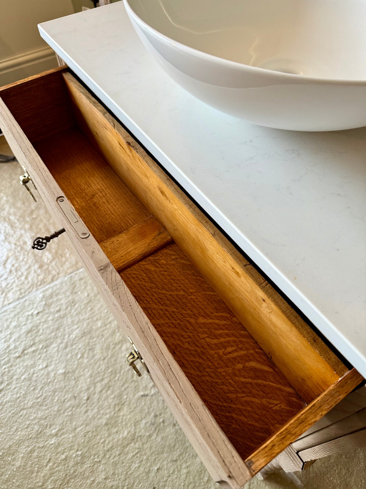Beautiful Vintage Solid Oak Vanity Sink Unit, Quartz top, Upstand and basin. (75 cm wide)