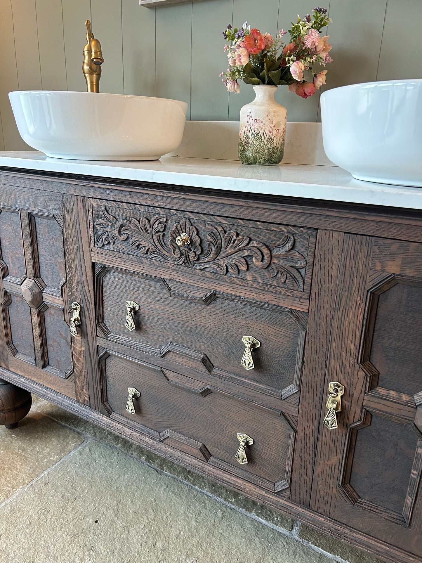 Classic Dark Oak Double. Amity Sink, Quartz top, Upstand and two basins. (141cm wide)