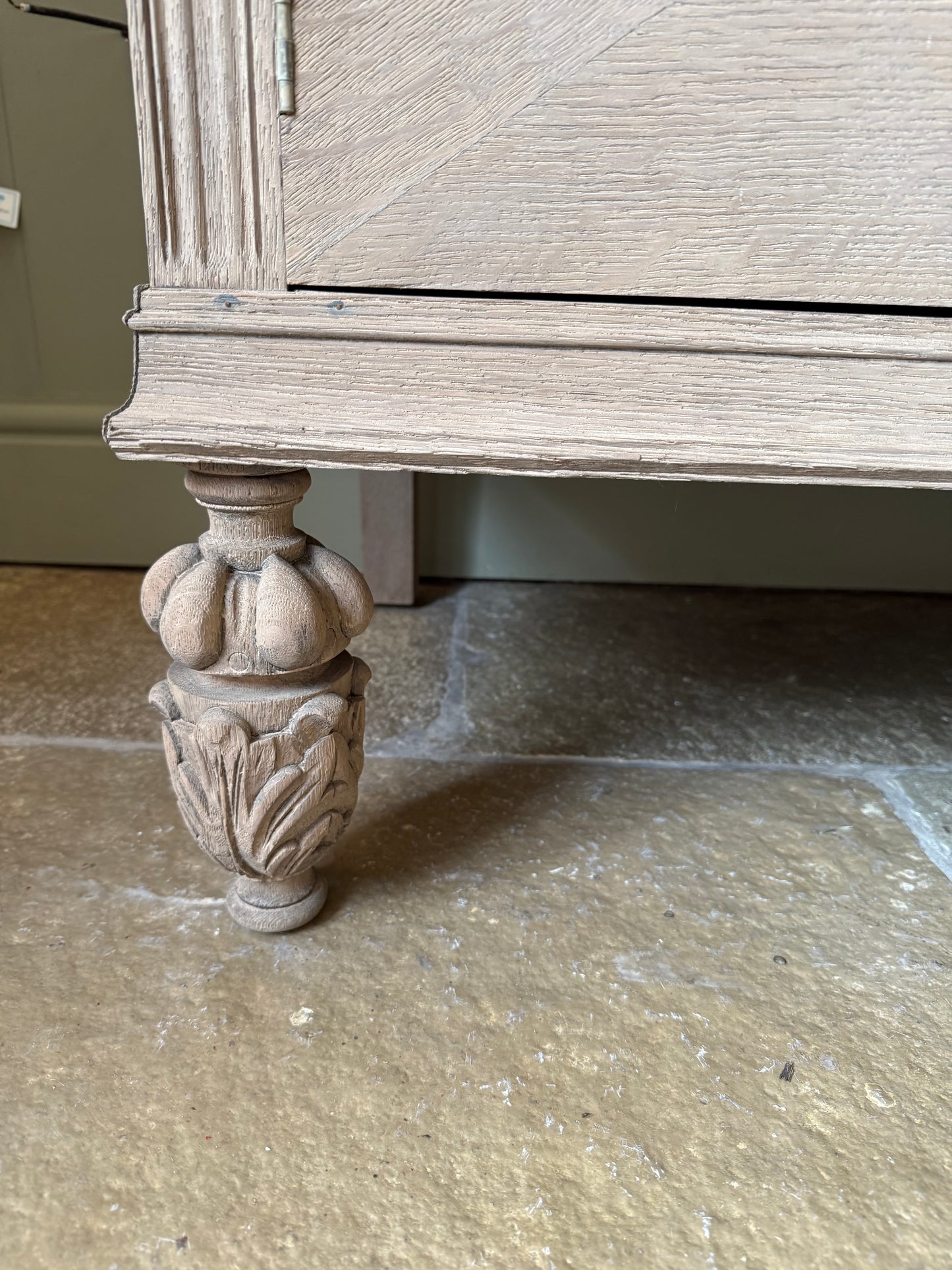 Beautiful, Vintage Solid Oak , Double Vanity Sink, Carrara Quartz top, Upstand and two basins (154.5cm wide)