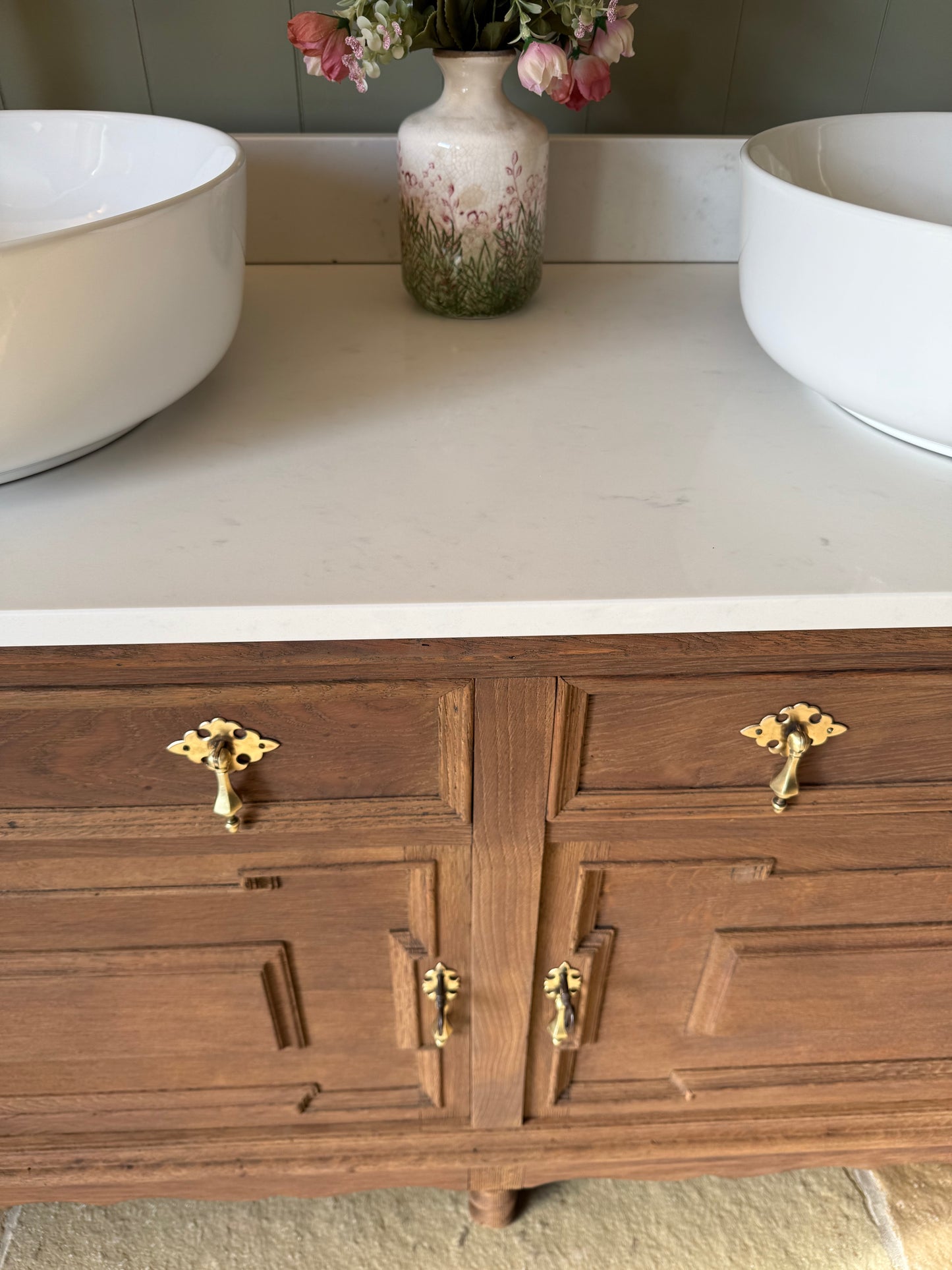 Vintage Oak Double Vanity Sink, Quartz top, Upstand and two basins. (153cm wide)
