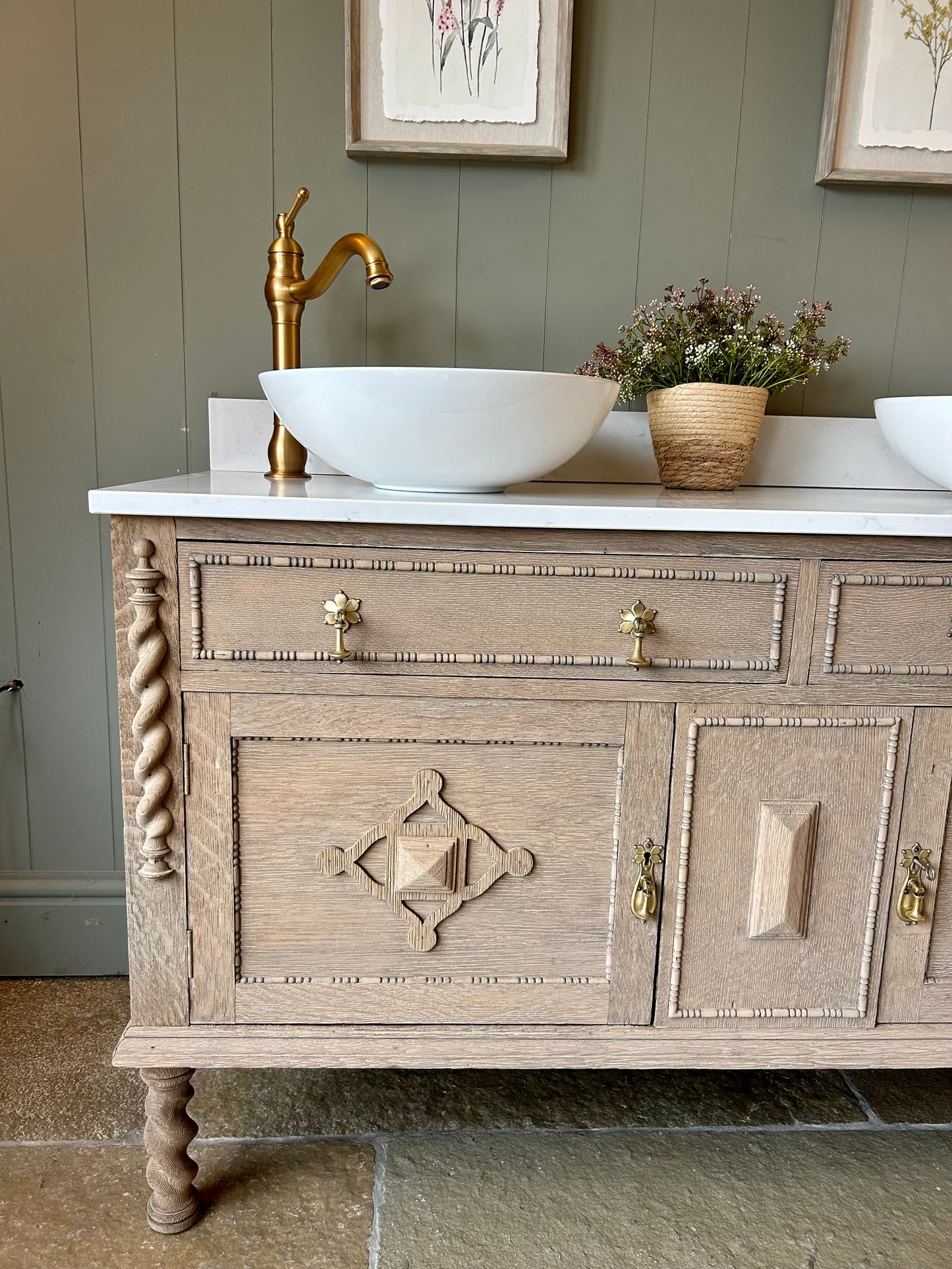 Vintage Double Vanity Sink, quartz/ Carrara marble top, Upstand and two basins (136cm wide)