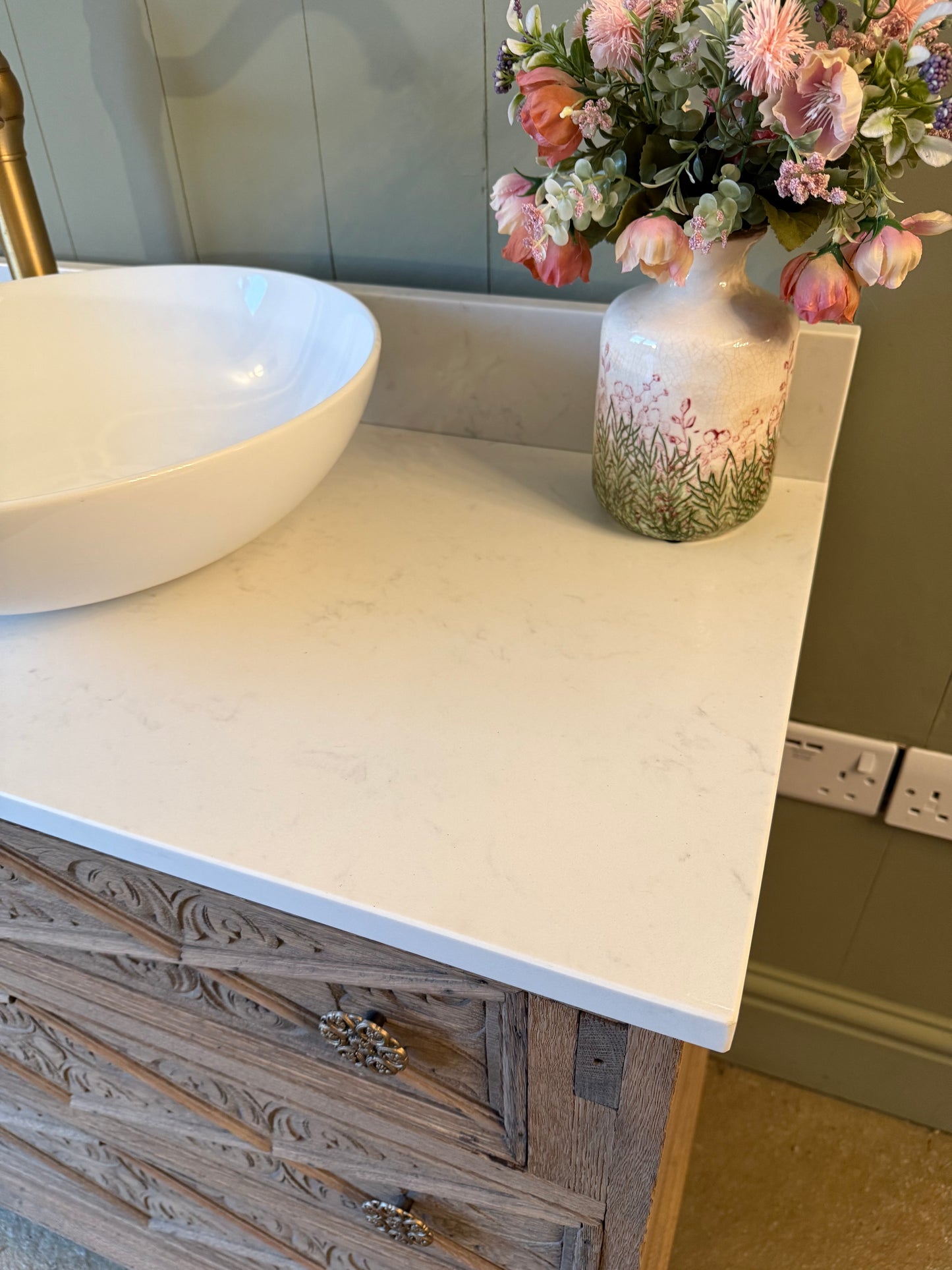 Antique Carved Oak Vanity Sink, Quartz top, Upstand and Basin. (88cm wide)