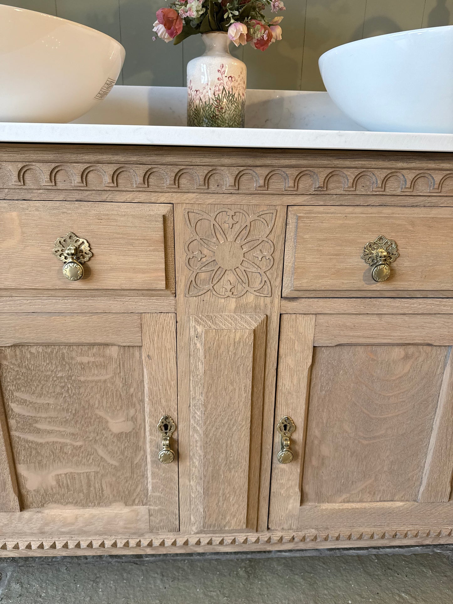 Vintage Oak Double Vanity Sink, Quartz top, Upstand and two basins. (139cm wide)