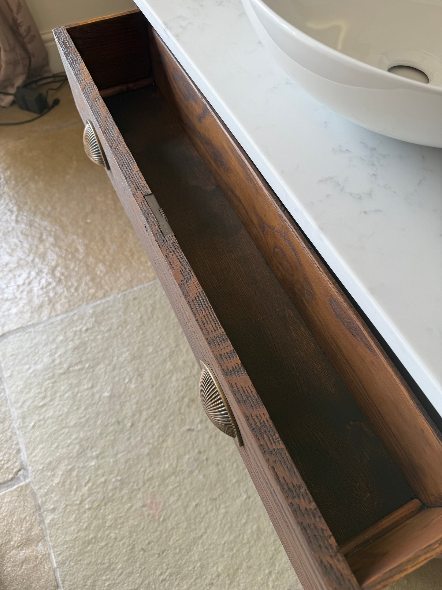 Vintage Vanity Sink in a Classic Dark Oak, Quartz top, Upstand and basin.