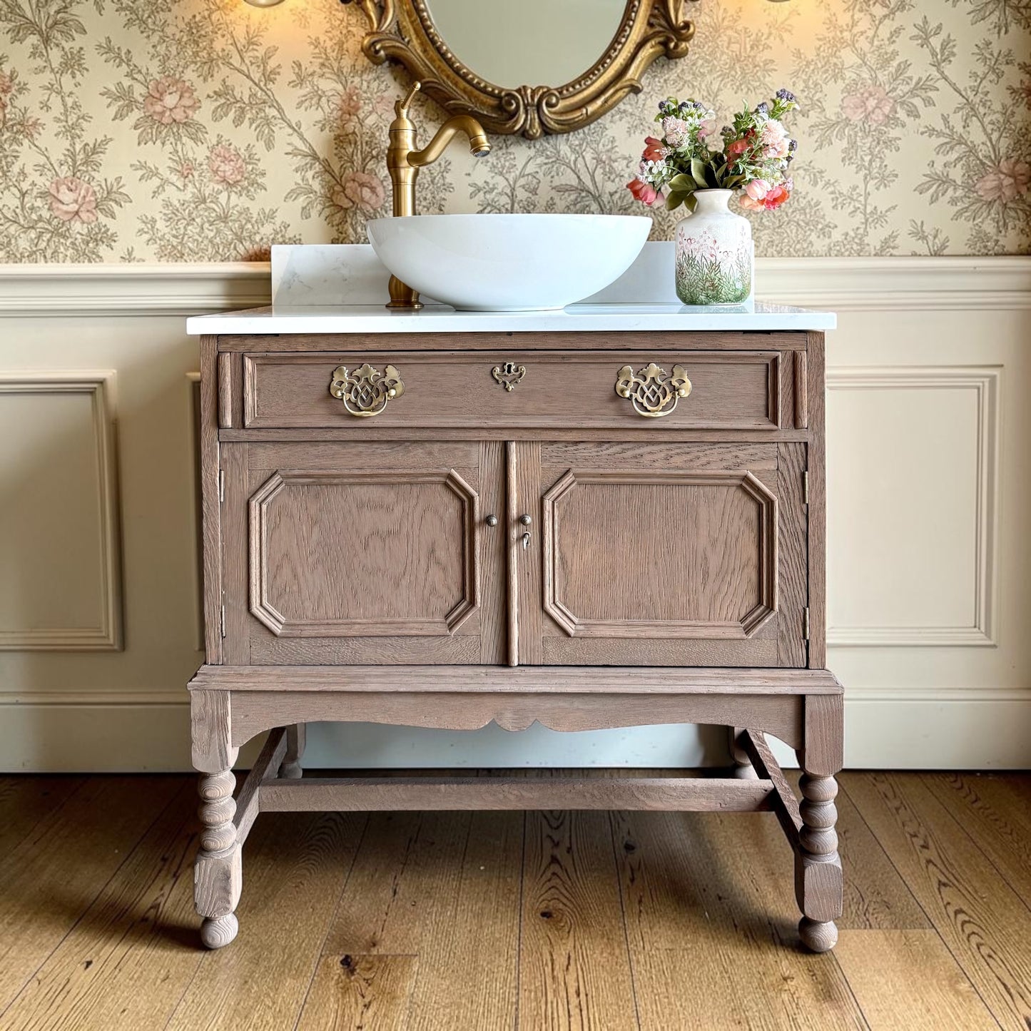 Solid Oak Vintage Vanity Sink Unit, Quartz Top, Upstand and Basin. (79cm wide)