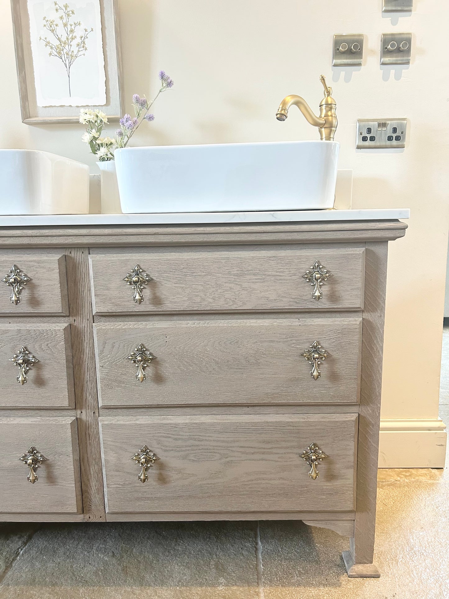 Double Vanity Sink with Quartz top.