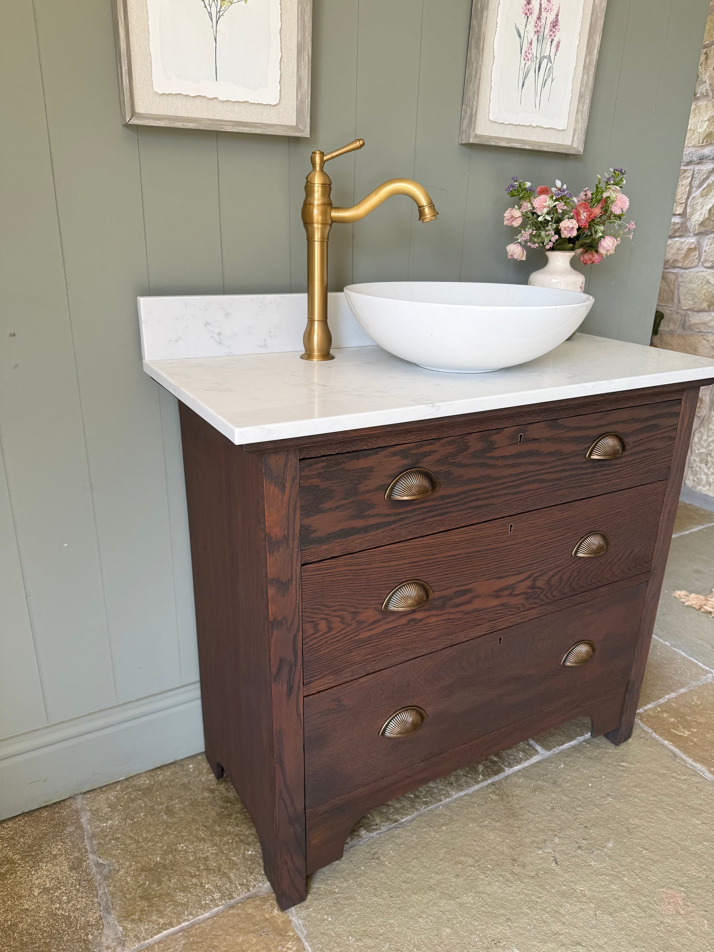 Vintage Vanity Sink in a Classic Dark Oak, Quartz top, Upstand and basin.
