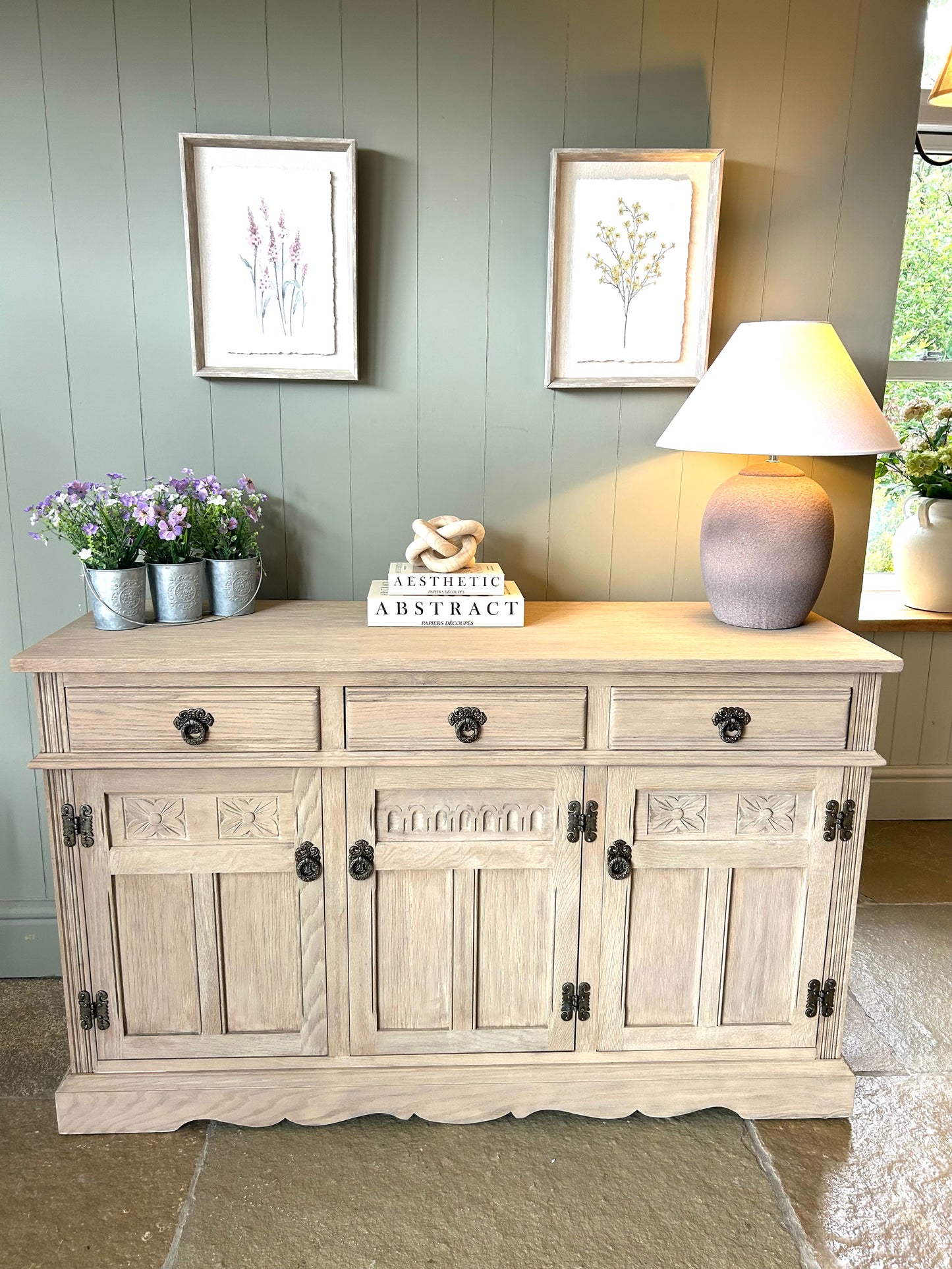 Medium Sideboard in Weathered Oak