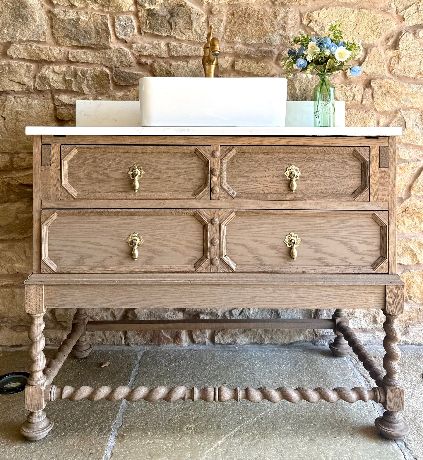 Vintage Oak Vanity Sink Unit, Quartz Top, Upstand and Basin (94cm wide)