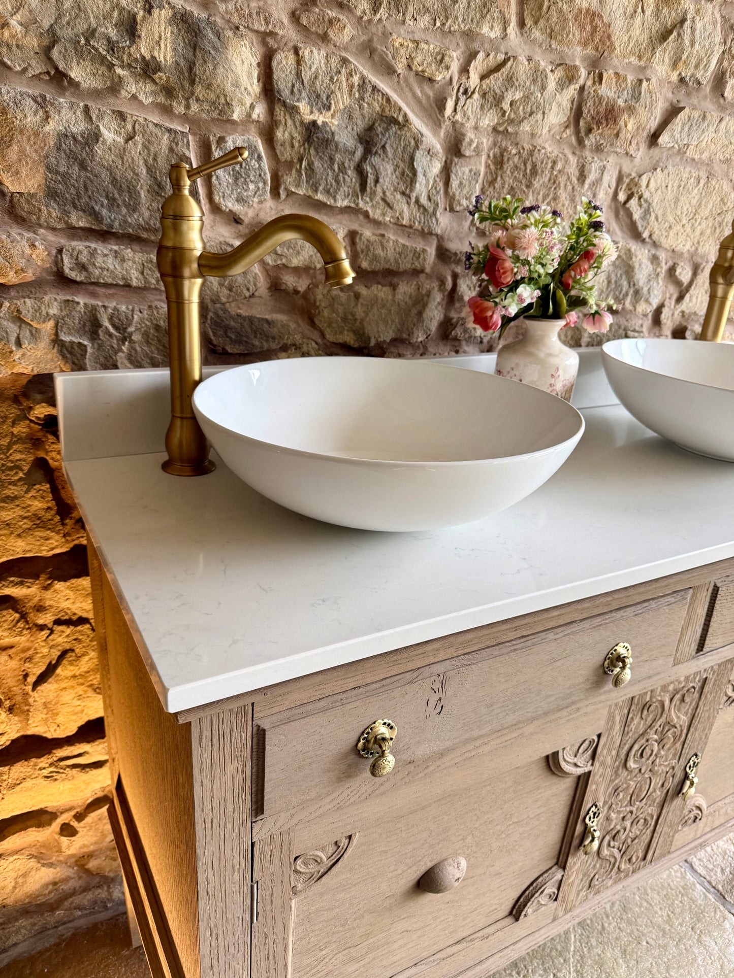 Vintage Light Oak Double Vanity Sink Unit, Carrara Quartz Top, Upstand and Basins (121cm wide)