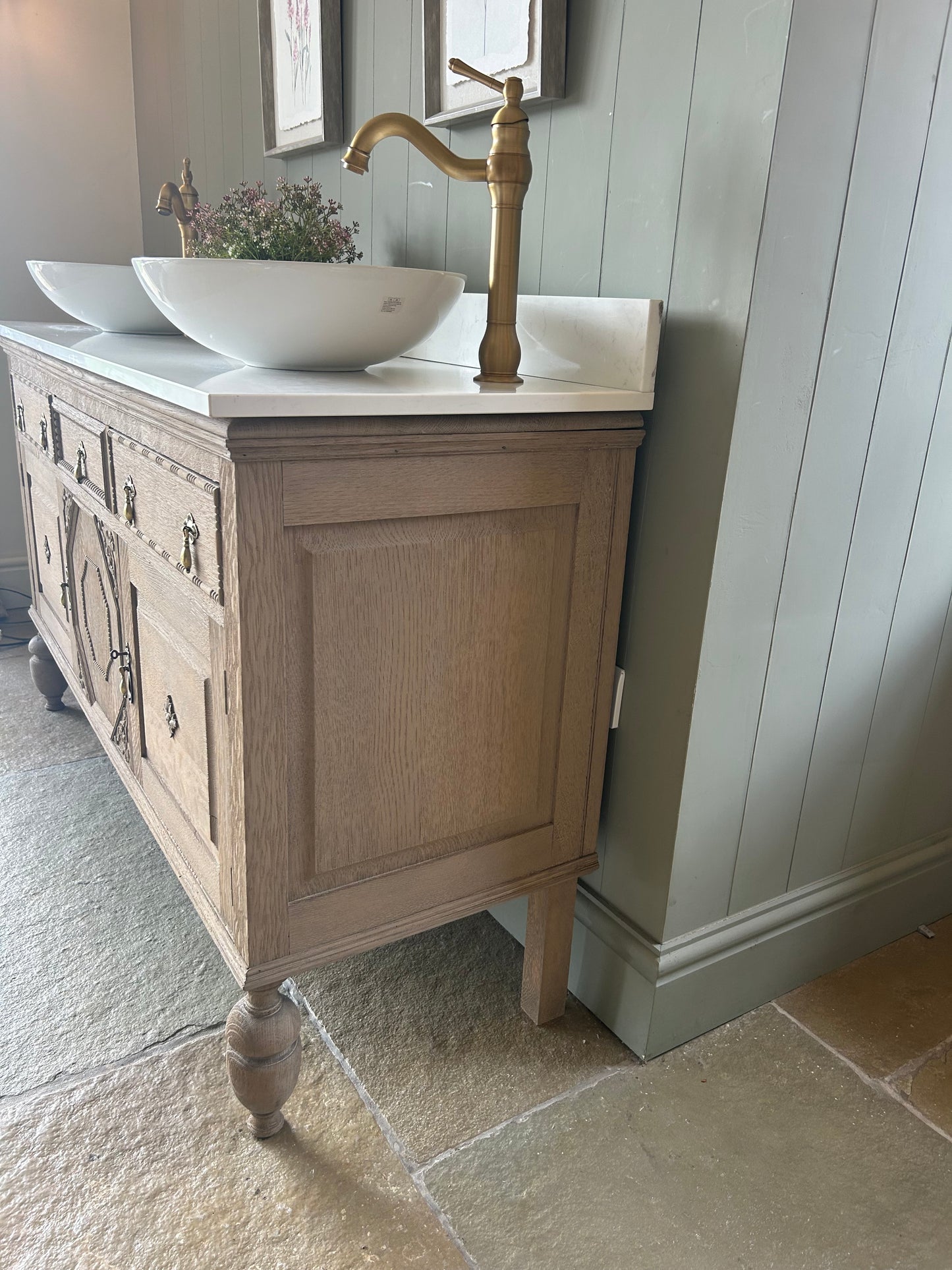 Large Double Vanity Sink 152.5cm wide. Solid light Oak, quartz top and basins.