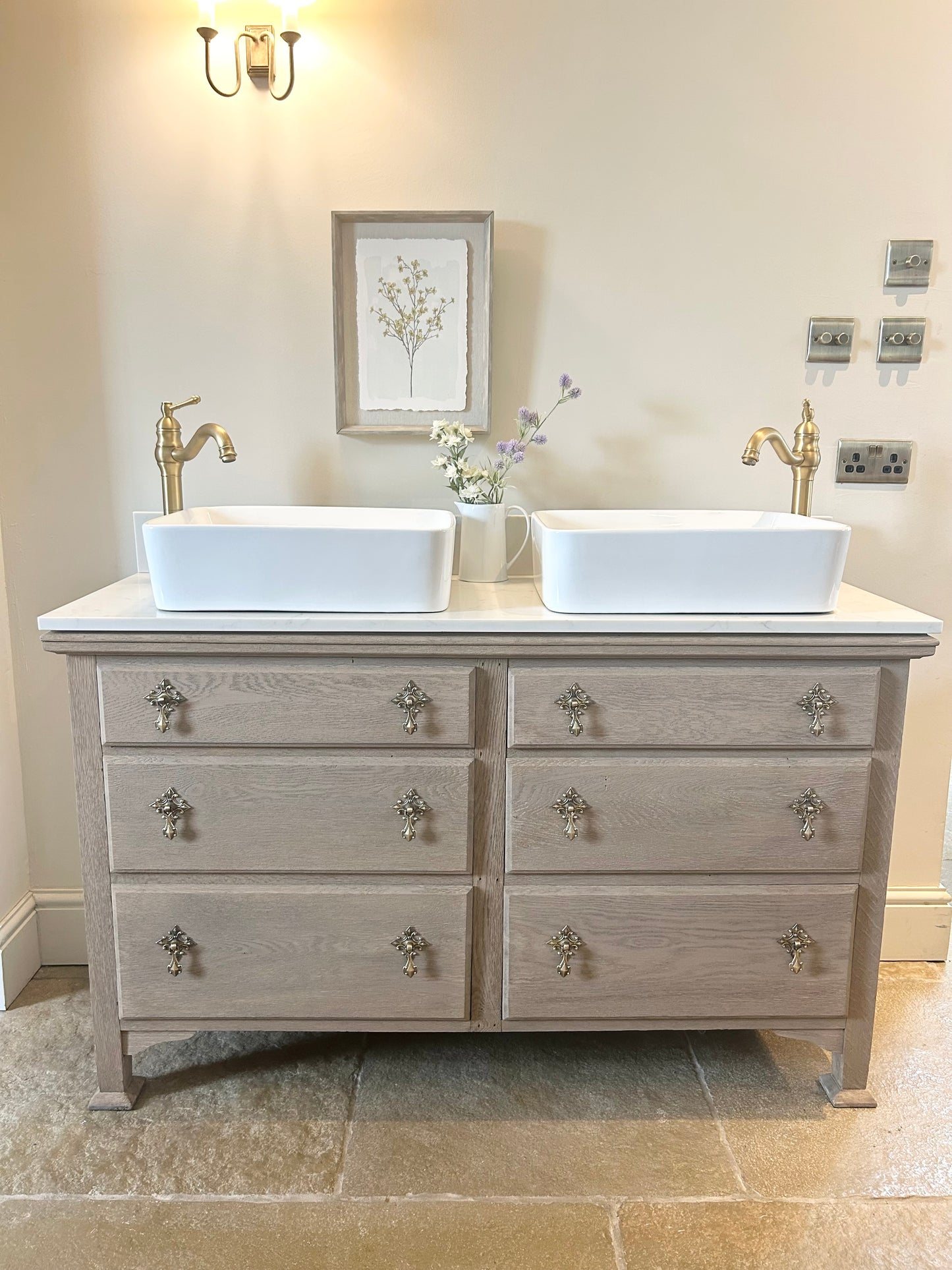 Double Vanity Sink with Quartz top.