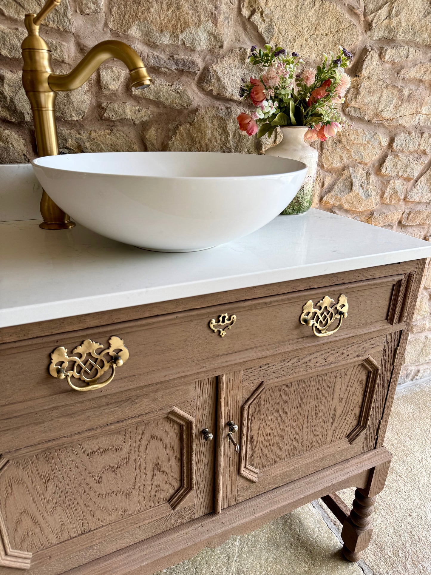 Solid Oak Vintage Vanity Sink Unit, Quartz Top, Upstand and Basin. (79cm wide)
