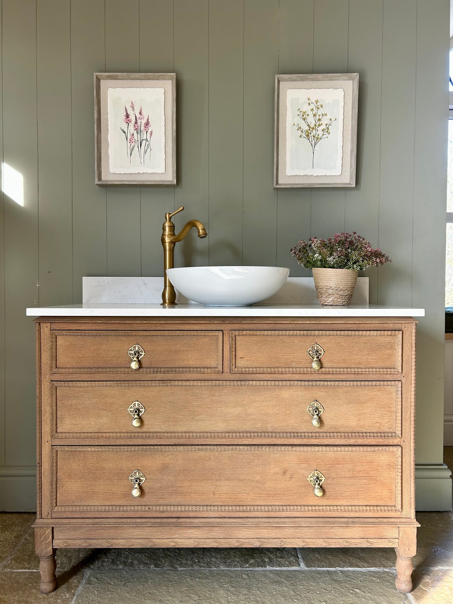 Solid Oak Vanity Sink finished in a warm oak with quartz top, Upstand and basin. 107cm wide