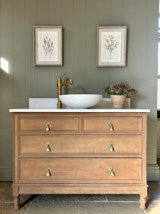 Solid Oak Vanity Sink finished in a warm oak with quartz top, Upstand and basin. 107cm wide