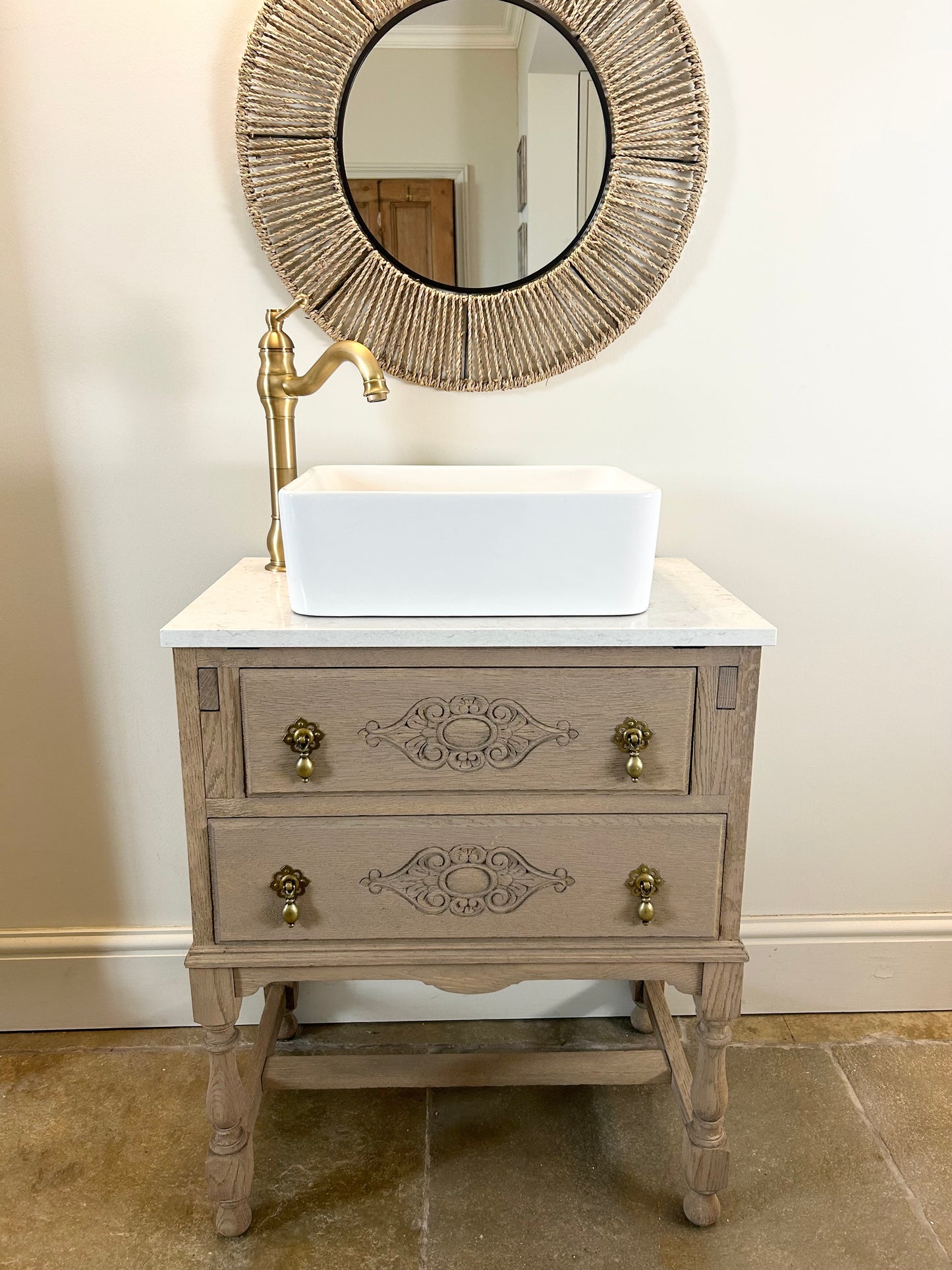 Small Quartz Top Oak Vintage Sink