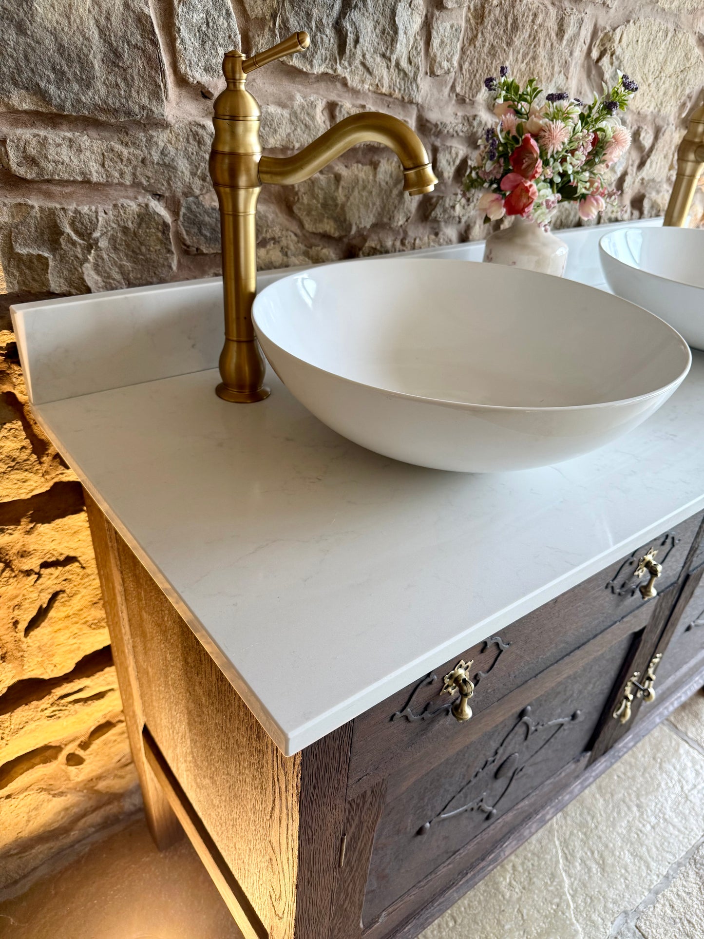 Classic Dark Oak Vintage Vanity Sink Unit, Quartz Top, Upstand and Basins (124cm wide)