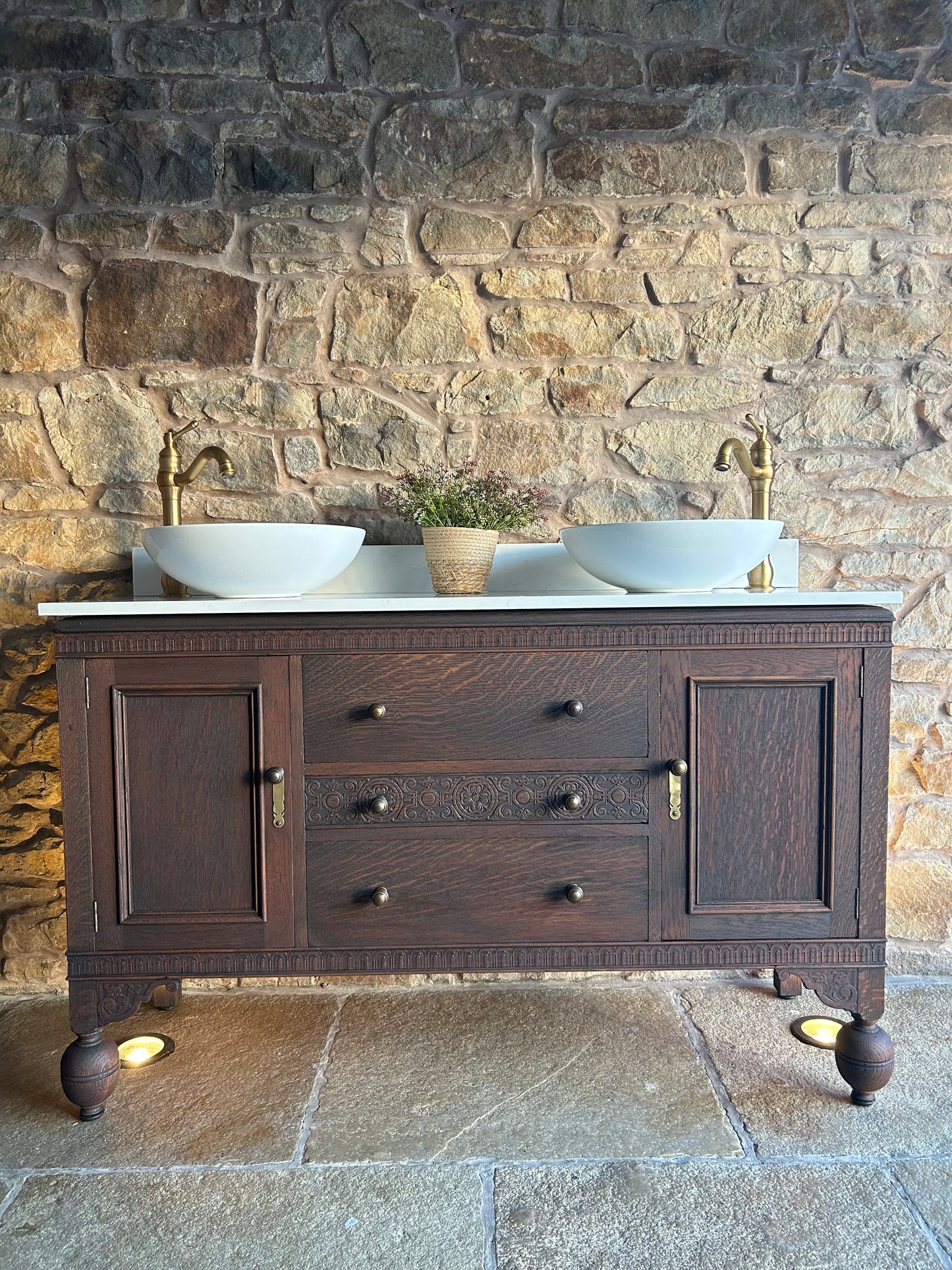 Double Vanity Sink Unit with marble/quartz top, Upstand and basins. 139cm wide
