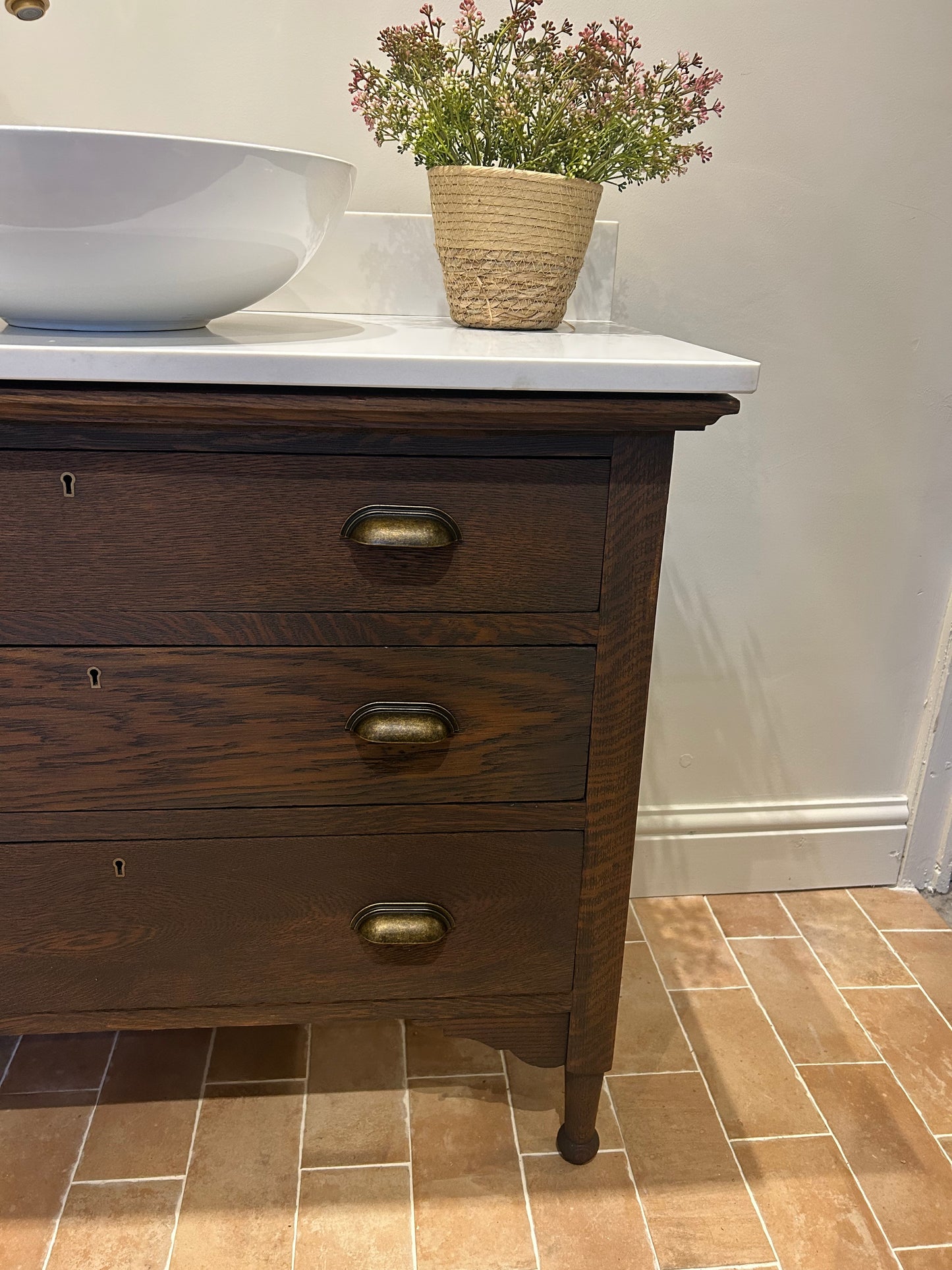 Single Solid Dark Oak Vanity Sink with quartz/marble top, basin and Upstand. 93.5cm wide