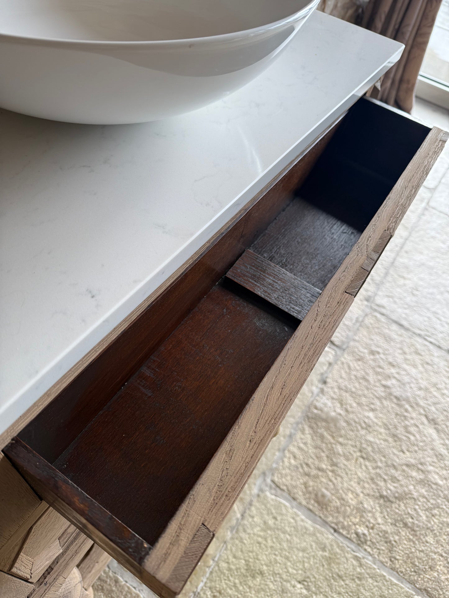 Small Vintage Vanity Unit, Quartz top, Upstand and Basin. (78cm wide)