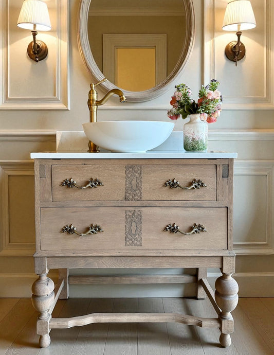 Small Vintage Vanity Sink l, Quartz top, Upstand and basin. (78cm wide)