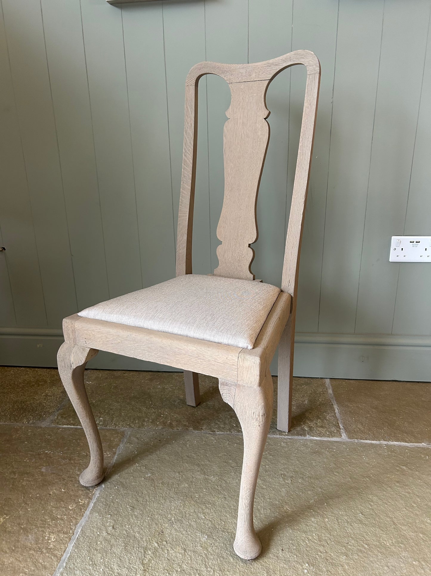 Vintage Oak 6 Seater Dining Set With Claw Foot