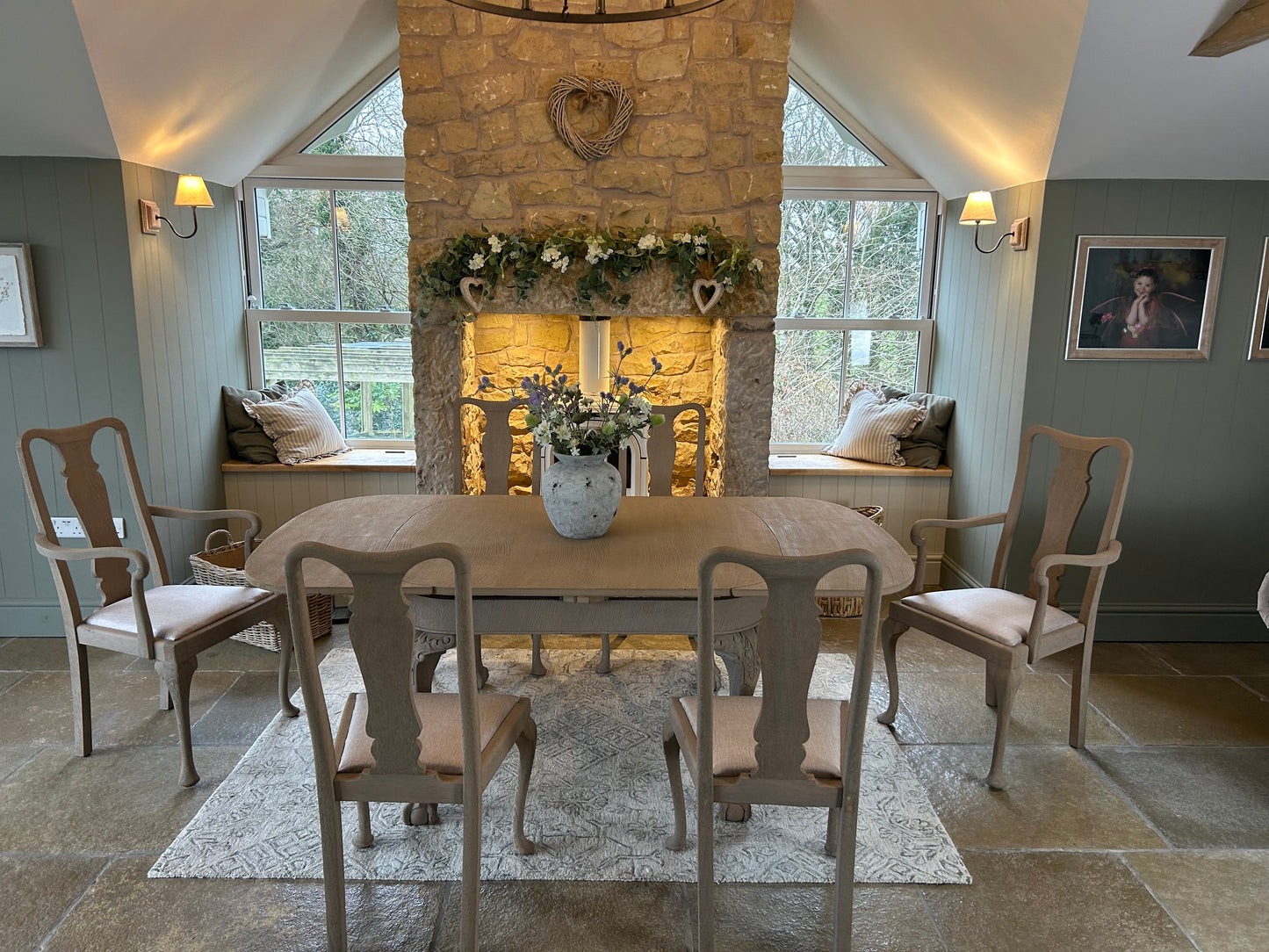 Vintage Oak 6 Seater Dining Set With Claw Foot