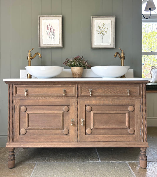 Vintage Double Vanity Sink, Quartz top, Upstand and two countertop basins. (139cm wide)