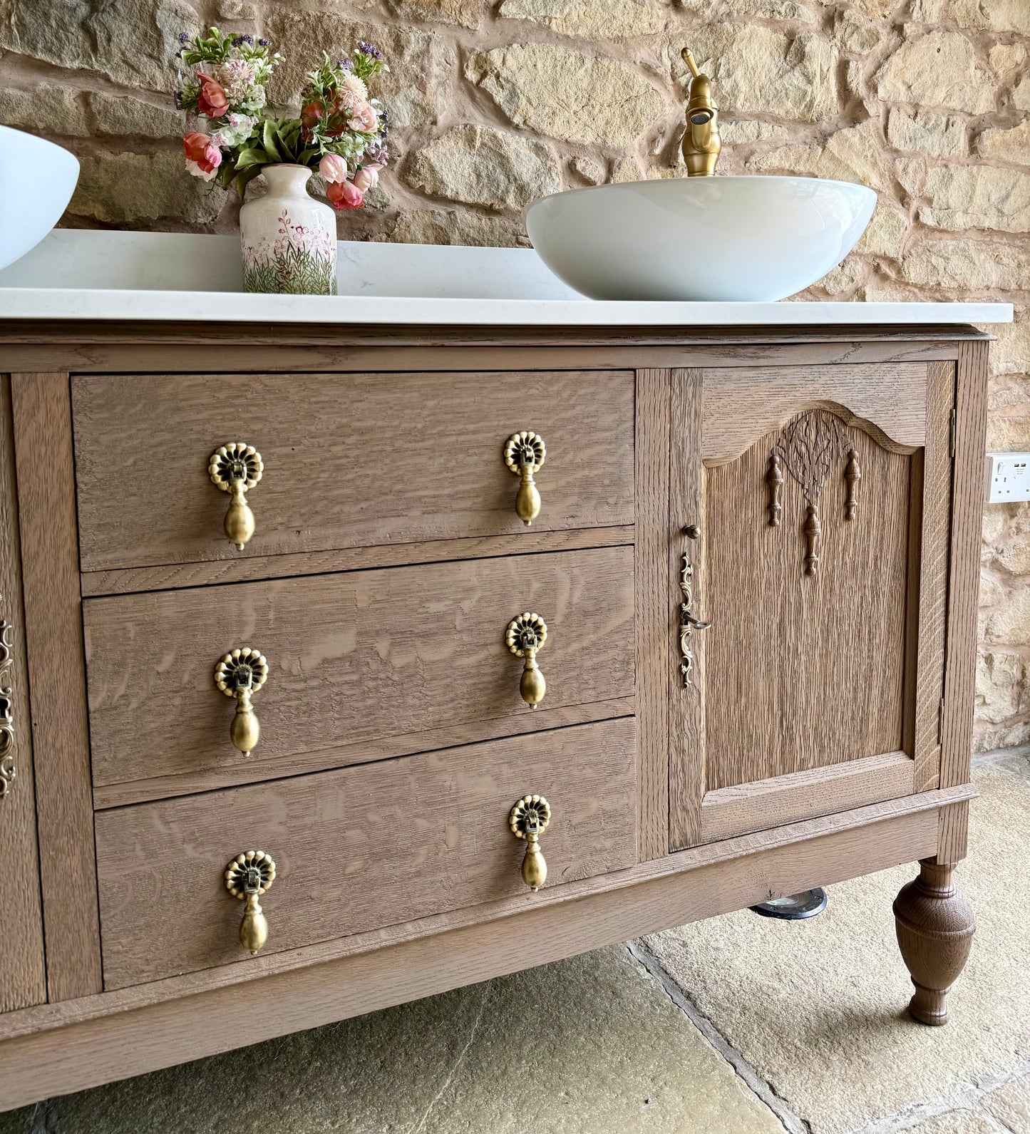 Warm Oak Heritage Double Vanity Sink Unit, Quartz Top, Upstand and Two Basins (139cm wide)
