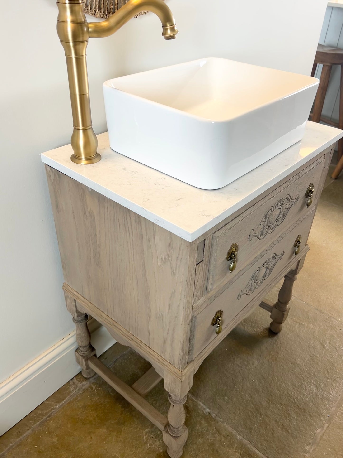 Small Quartz Top Oak Vintage Sink