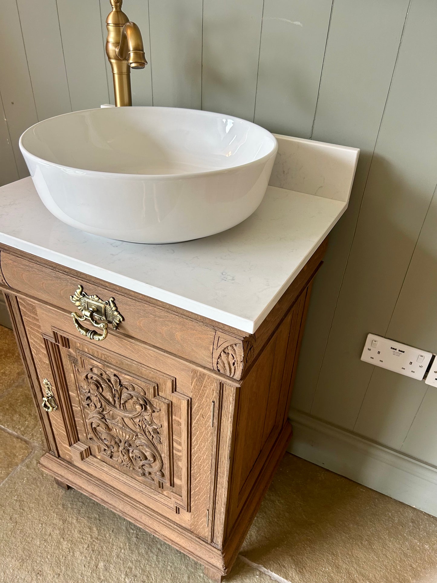 Small Vintage Oak Vanity Sink, Carrara Quartz top, Upstand and basin (61cm wide)