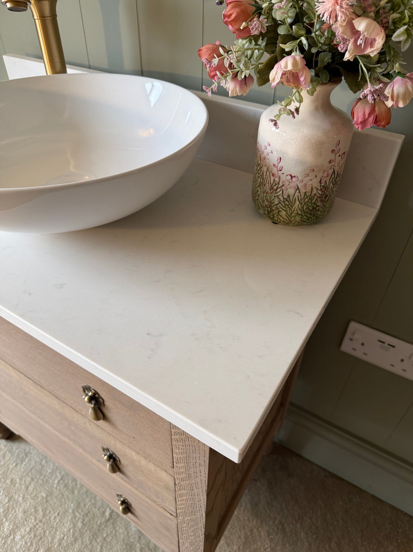 Single Oak Vanity Sink, Quartz Top, Upstand and Basin (78cm)