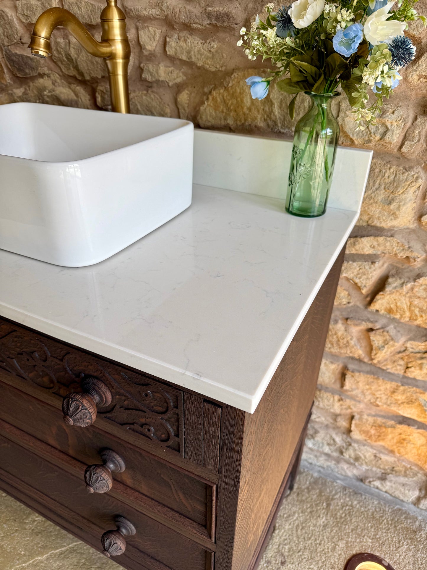 Vintage Classic Dark Oak Vanity Sink Unit, Quartz Top, Upstand and basin.