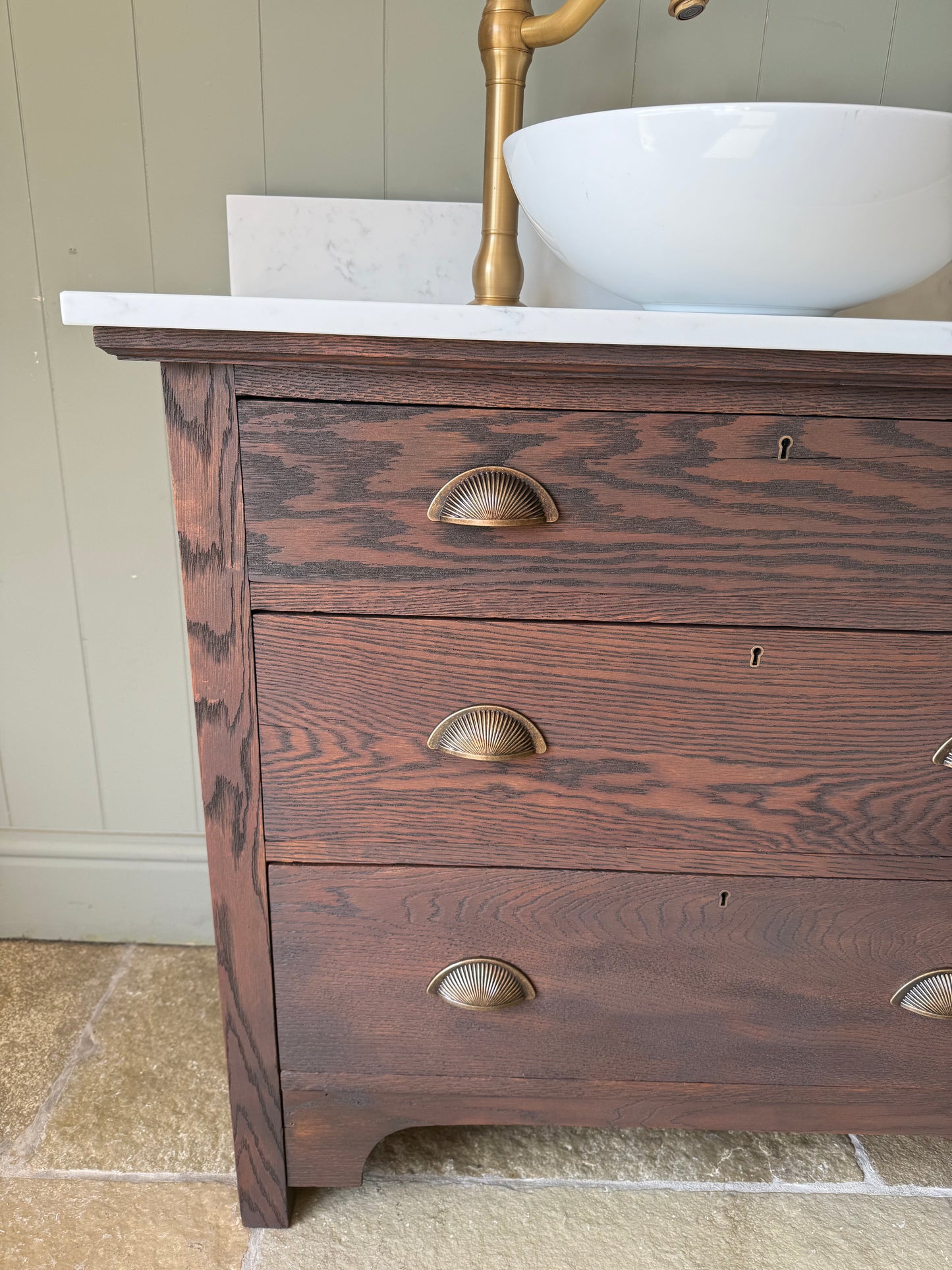Vintage Vanity Sink in a Classic Dark Oak, Quartz top, Upstand and basin.