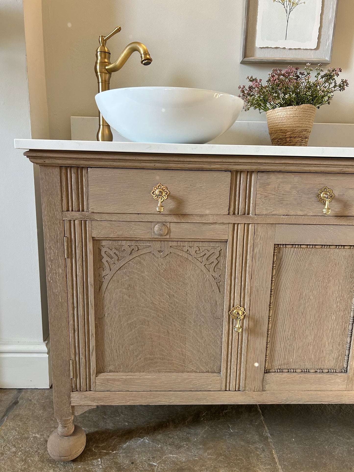 Double Vanity Sink in a light oak with quartz top, Upstand and basins. 140cm wide.