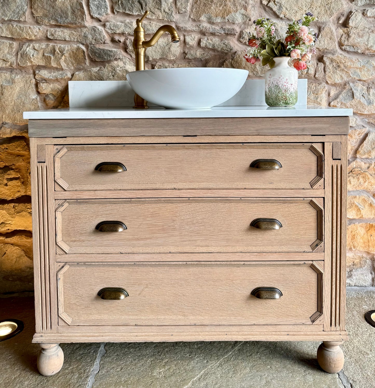 Vintage Oak Sink Unit, Carrara Quartz Top, Upstand and Basin (91cm)