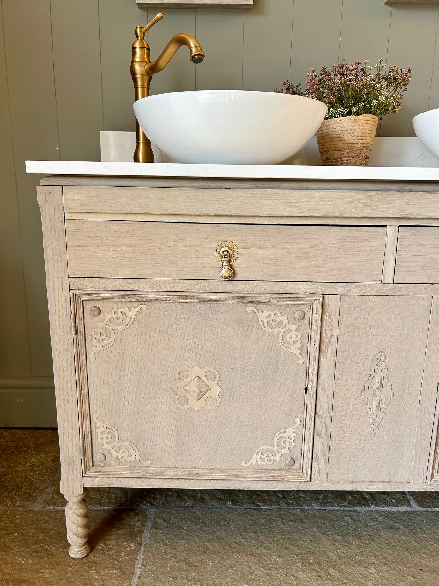 Vintage light Oak Vanity Sink Unit with Quartz top, Upstand and two basins. (124cm wide)