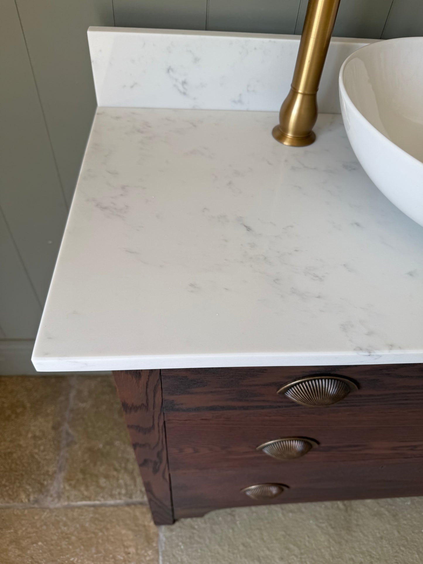 Vintage Vanity Sink in a Classic Dark Oak, Quartz top, Upstand and basin.