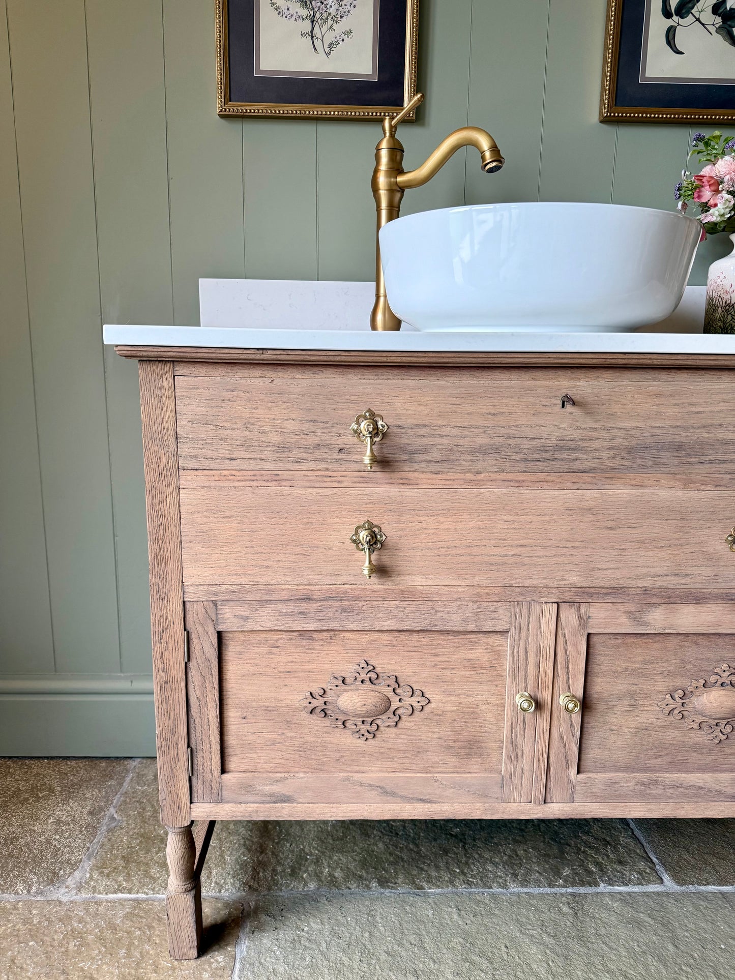 Vintage Single Vanity Sink (mid oak), Carrara Quartz top, Upstand and  basin (101cm wide)