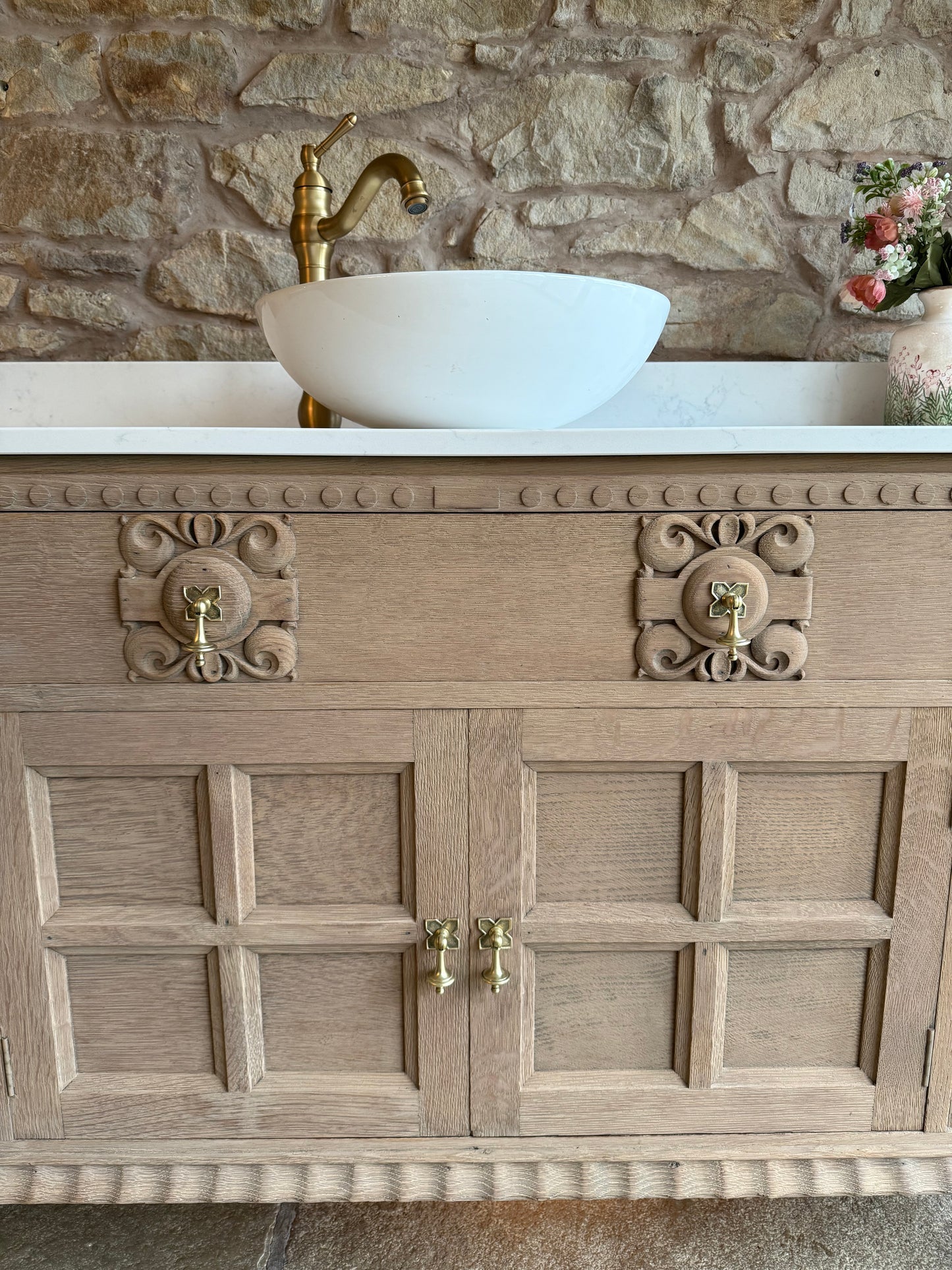 Vintage Solid Oak Vanity Sink, Carrara Quartz top, Upstand and basin. (134cm wide)