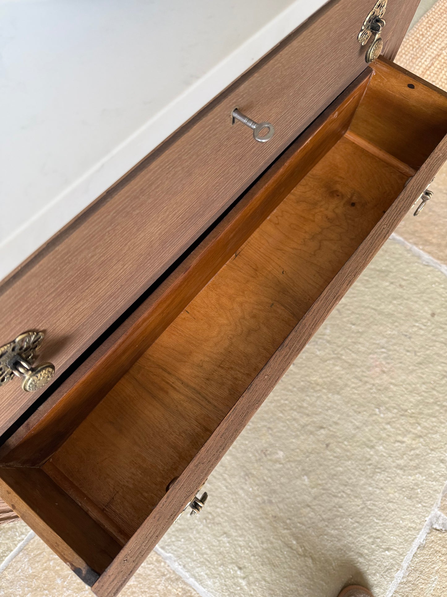 Vintage Oak Vanity Sink, Quartz top, Upstand and basin (77cm wide)