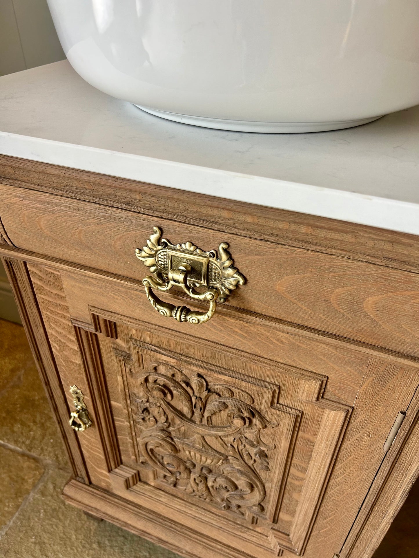 Small Vintage Oak Vanity Sink, Carrara Quartz top, Upstand and basin (61cm wide)