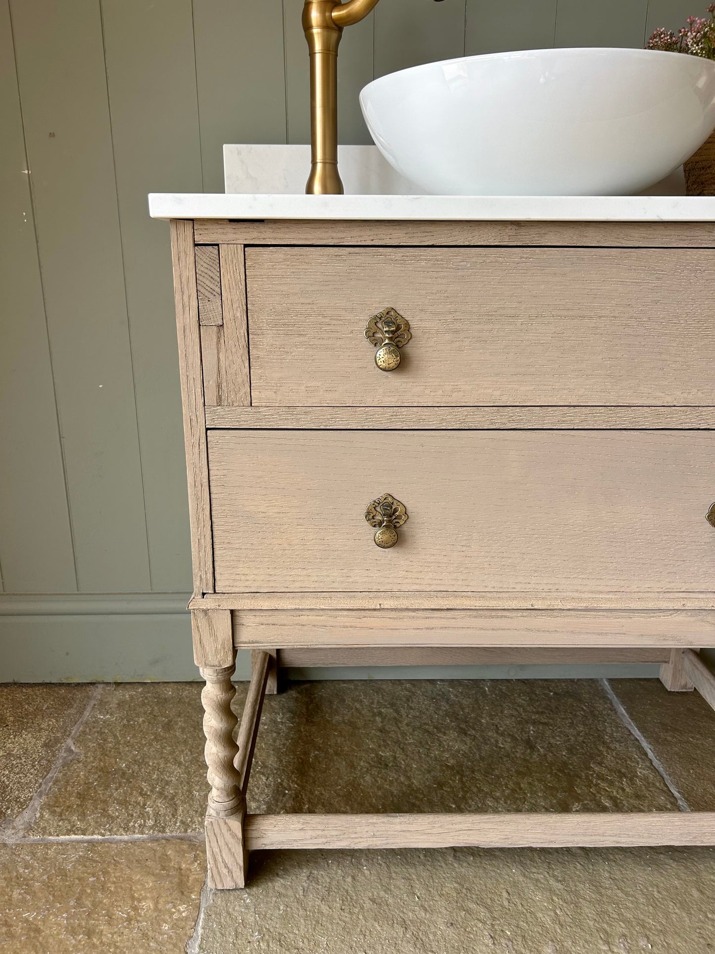 Solid Oak Vanity Sink with Quartz top, Upstand and basin 79cm wide