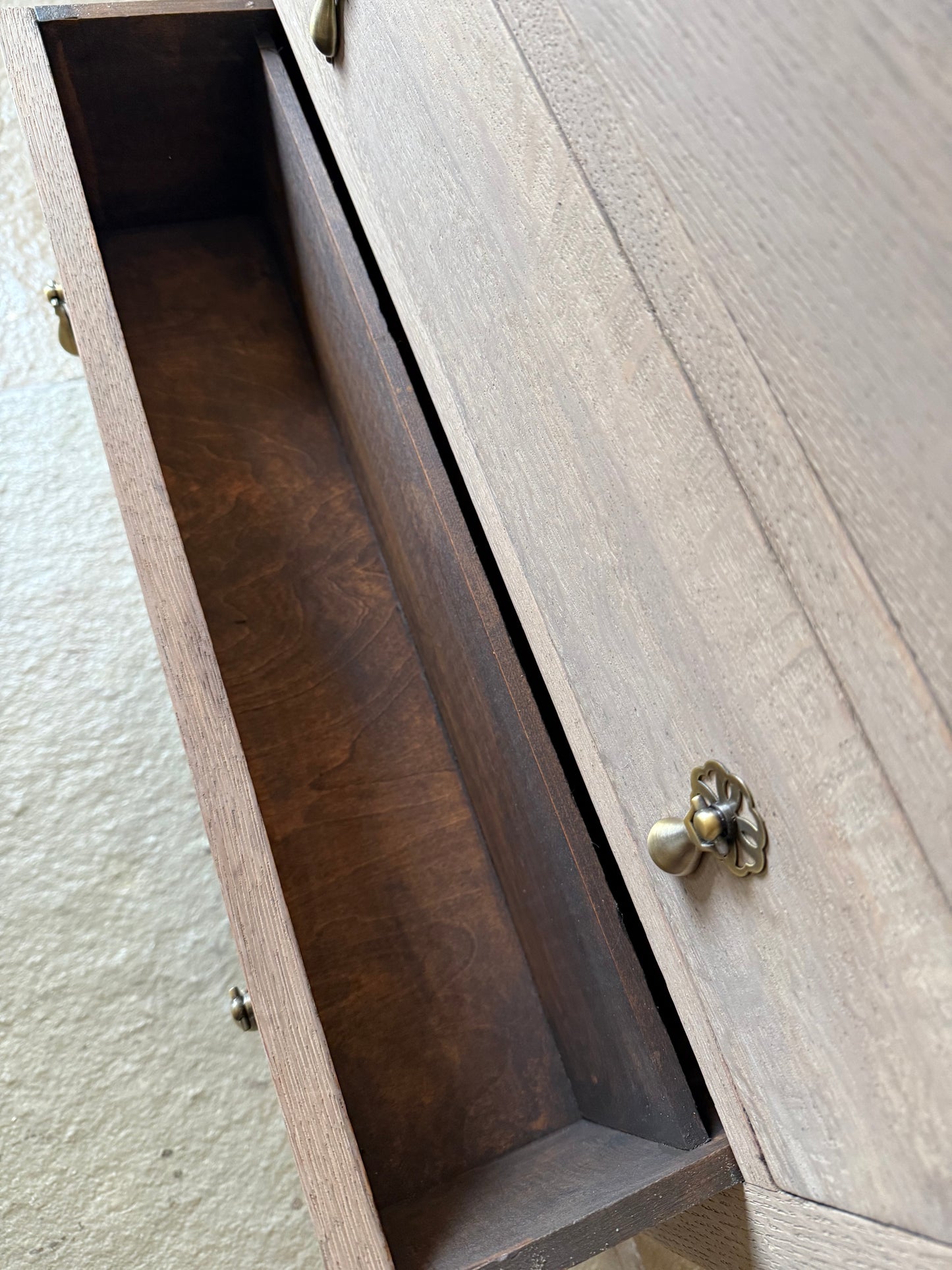 Single Oak Vanity Sink, Quartz Top, Upstand and Basin (78cm)