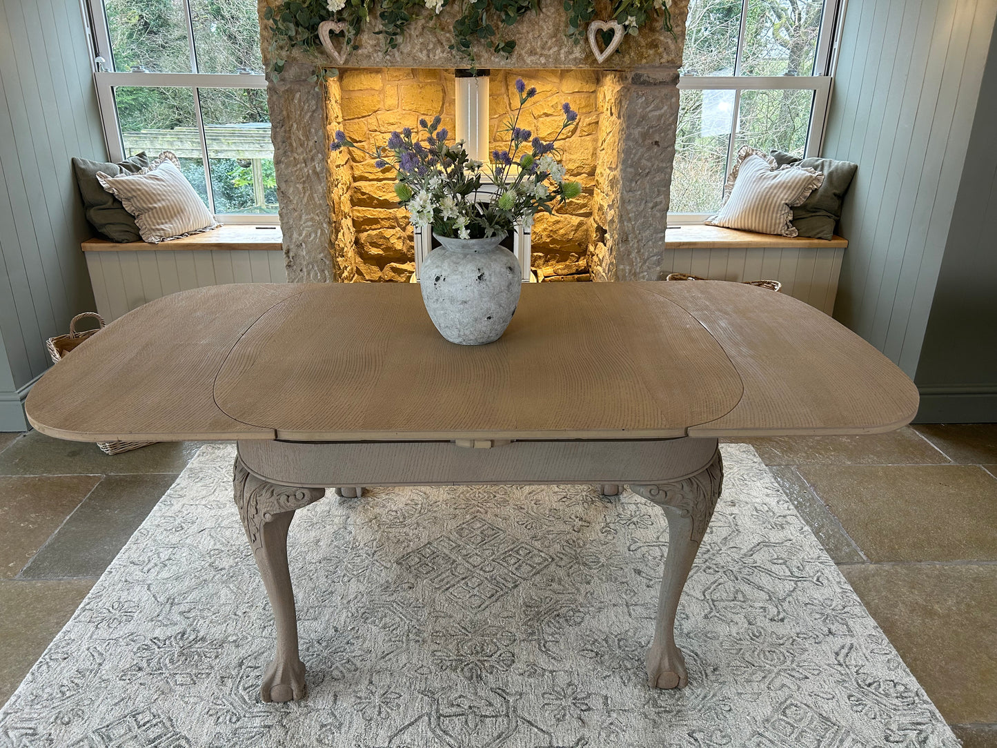 Vintage Oak 6 Seater Dining Set With Claw Foot