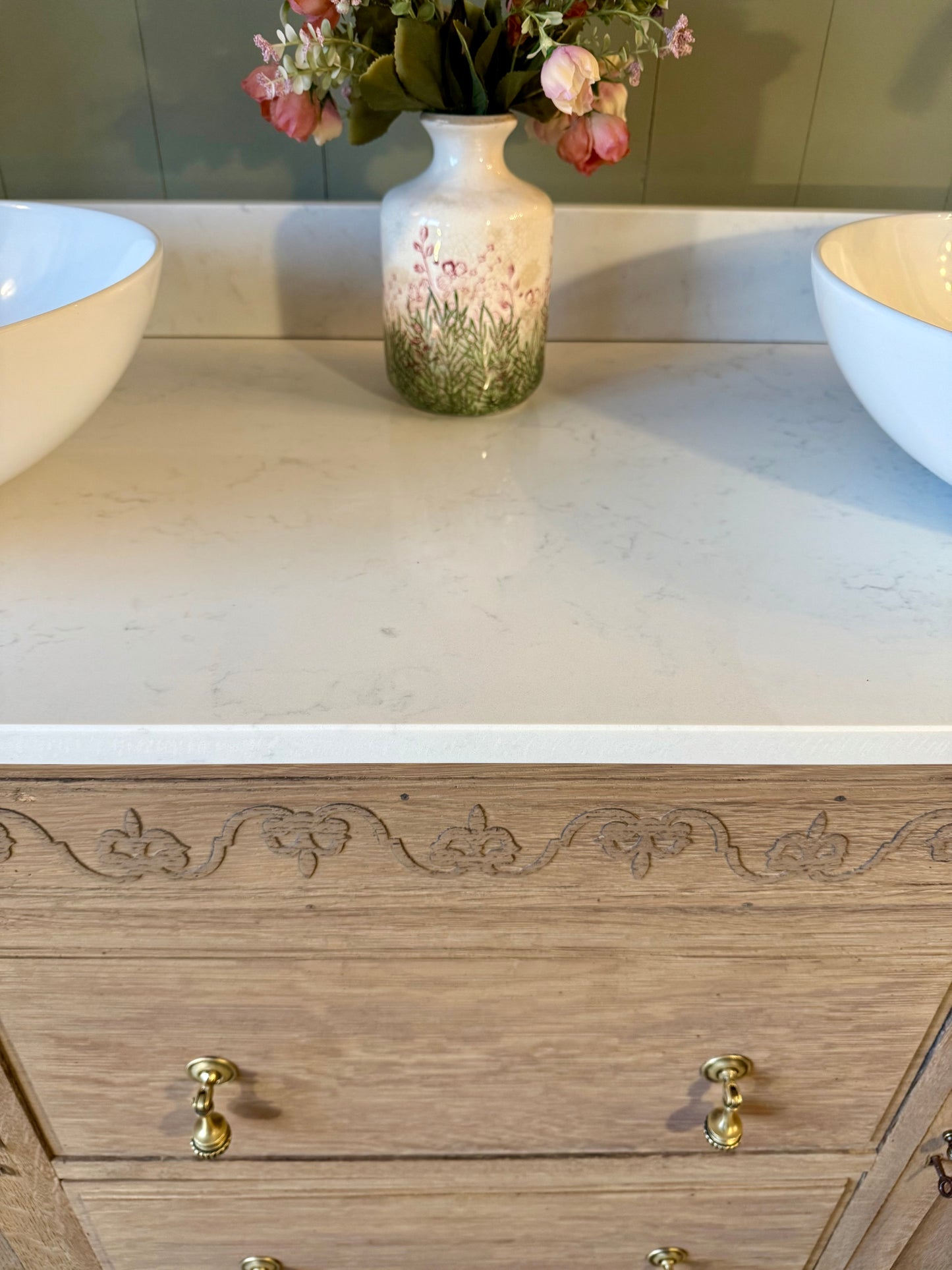 Vintage Oak Double Vanity Sink, Quartz top, Upstand and two basins (138cm wide)