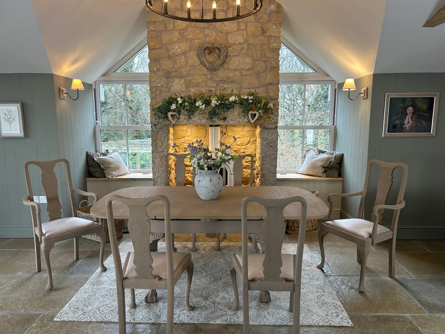 Vintage Oak 6 Seater Dining Set With Claw Foot